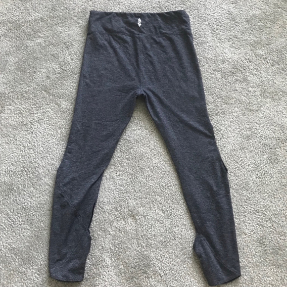 EUC Free People Movement Halo 7/8 Leggings in Heathered Gray | Size Med - Picture 8 of 8